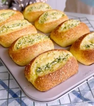 GARLIC BUN